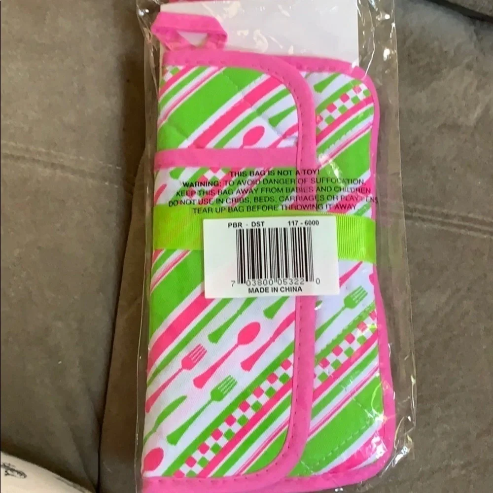 Combo set, hot pad, grocery list and spatula